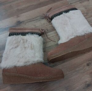 Bearpaw Rabbit Fur Mid-Calf Wedge Boots Sz 10